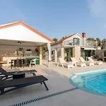 Barbara - Olive Paradise, With Chlorine-free Pool Vila