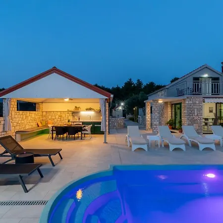 Barbara - Olive Paradise, With Chlorine-free Pool