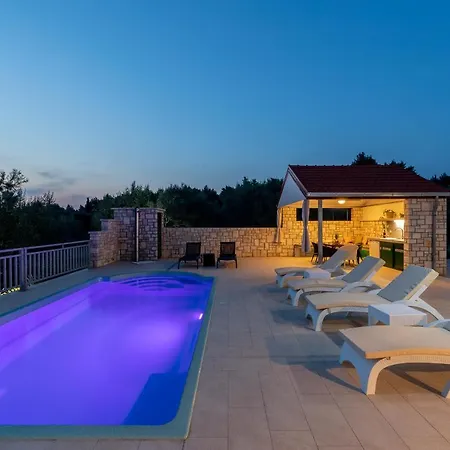 Barbara - Olive Paradise, With Chlorine-free Pool * Vela Luka