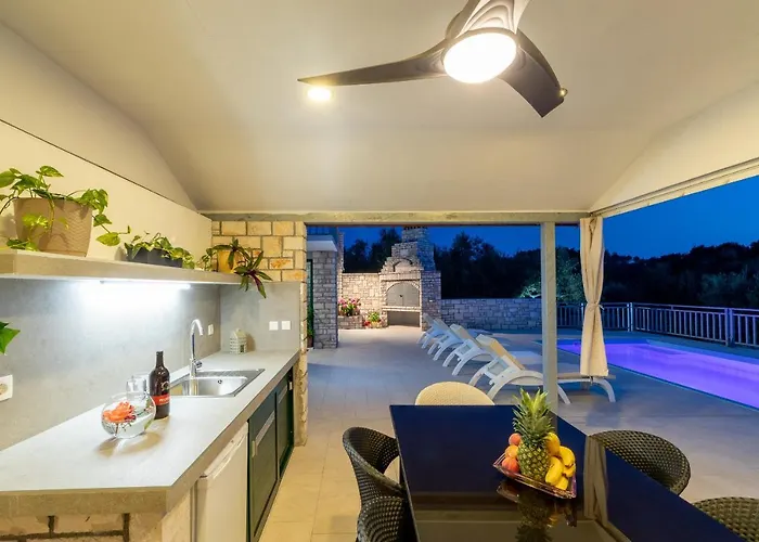 Barbara - Olive Paradise, With Chlorine-free Pool 别墅