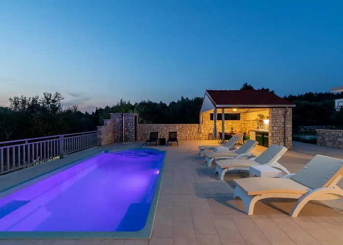 Barbara - Olive Paradise, With Chlorine-free Pool * 尼亚卢卡