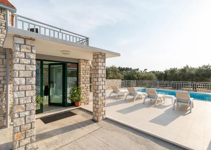 Barbara - Olive Paradise, With Chlorine-free Pool 别墅