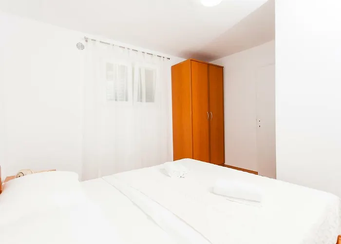 Barbara - Olive Paradise, With Chlorine-free Pool *